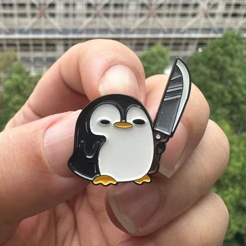 Divertido pingüino sosteniendo - Edc Everyday Carry Knives reseña y precio